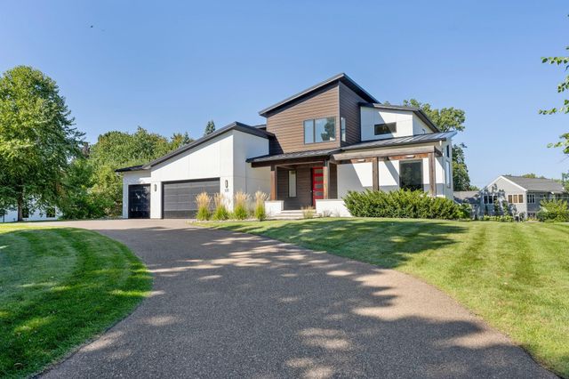 115 Brunswick Avenue N, Golden Valley, MN 55422
