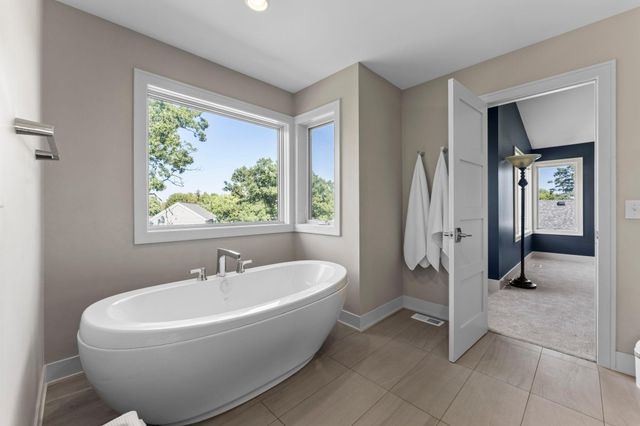 115 Brunswick Avenue N, Golden Valley, MN 55422