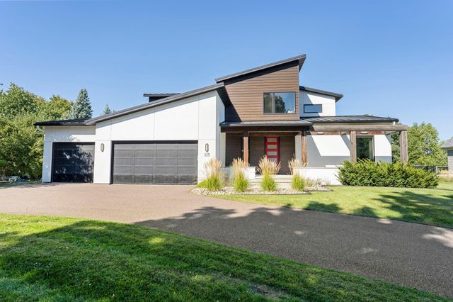 115 Brunswick Avenue N, Golden Valley, MN 55422