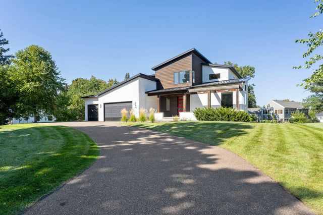 115 Brunswick Avenue N, Golden Valley, MN 55422