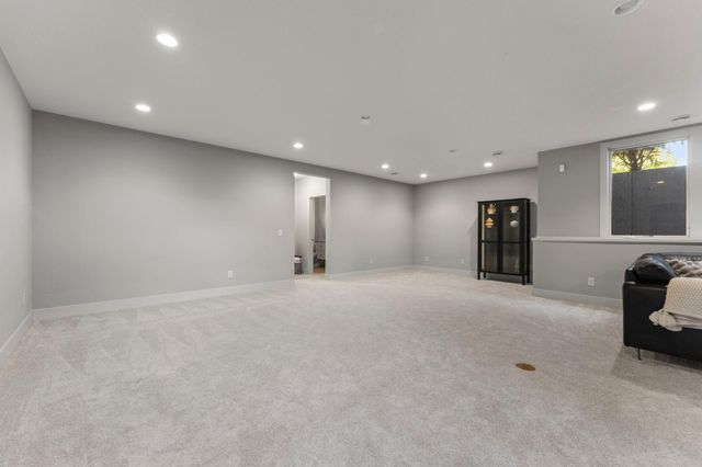 115 Brunswick Avenue N, Golden Valley, MN 55422