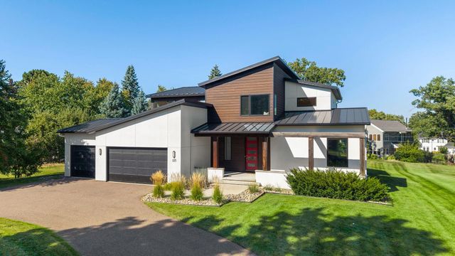 115 Brunswick Avenue N, Golden Valley, MN 55422