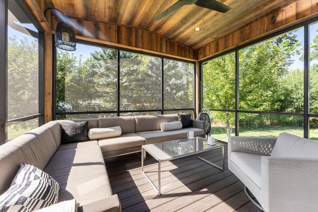 115 Brunswick Avenue N, Golden Valley, MN 55422