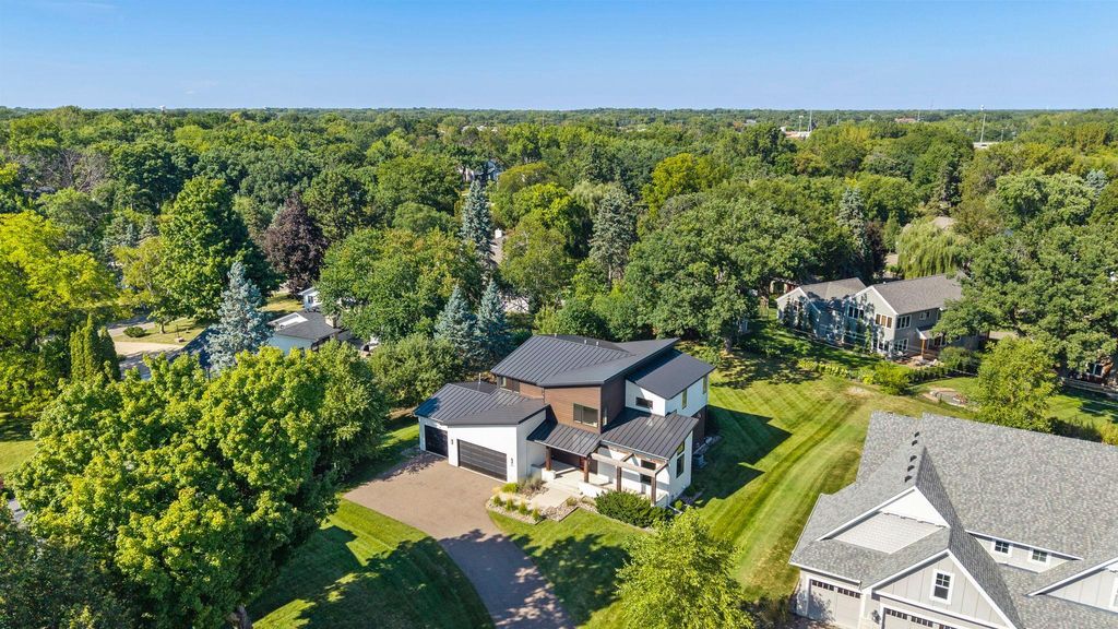 115 Brunswick Avenue N, Golden Valley, MN 55422 — photo 3