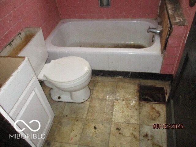 907 N Oxford Street, Indianapolis, IN 46201