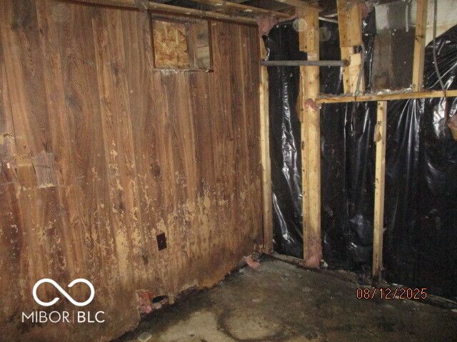 907 N Oxford Street, Indianapolis, IN 46201