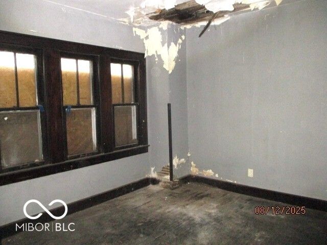 907 N Oxford Street, Indianapolis, IN 46201