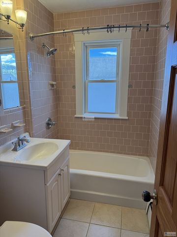 49 Winter 2, Medford, MA 02155