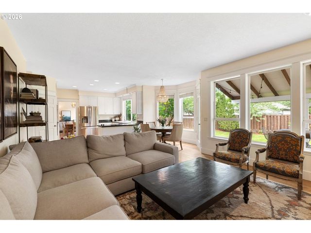 2519 Nw 24TH Cir, Camas, WA 98607