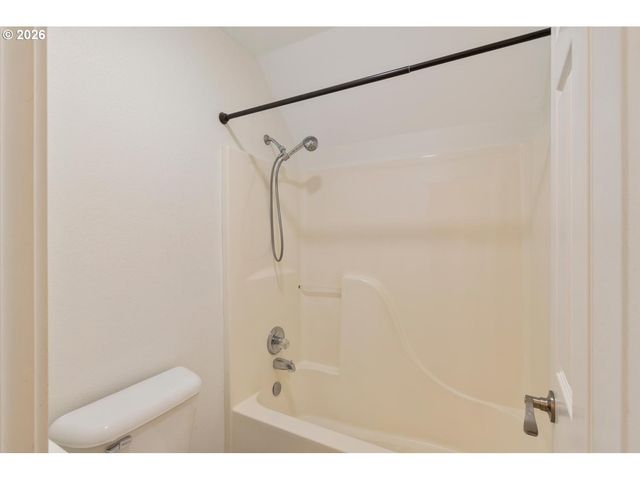 2519 Nw 24TH Cir, Camas, WA 98607