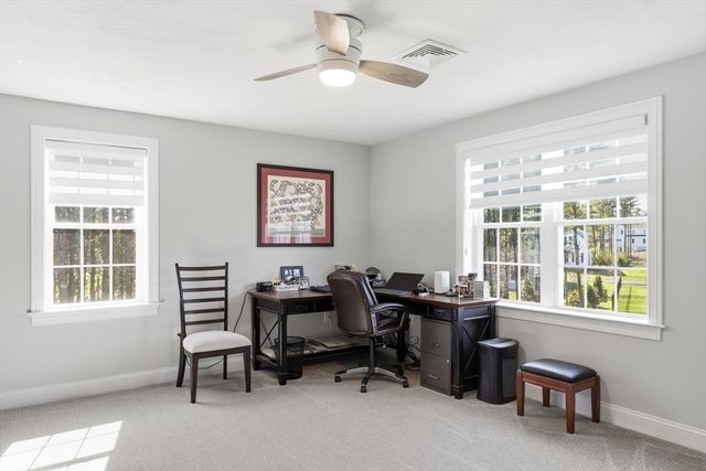 21 Cranberry Farm Rd, Plymouth, MA 02360
