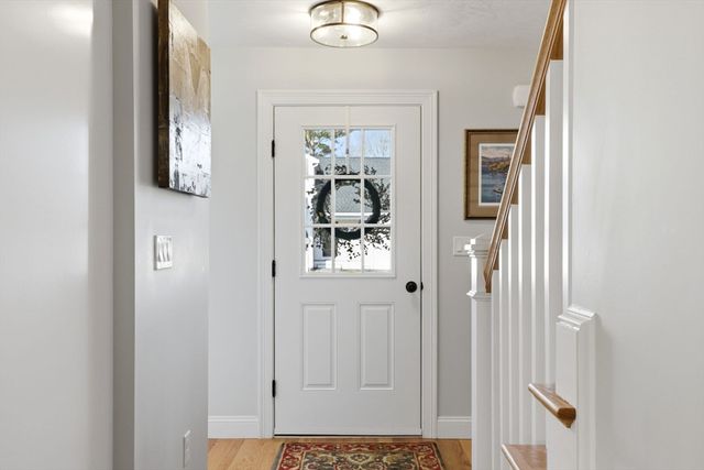 21 Cranberry Farm Rd, Plymouth, MA 02360