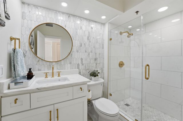 5220 Seawall Boulevard 338, Galveston, TX 77551