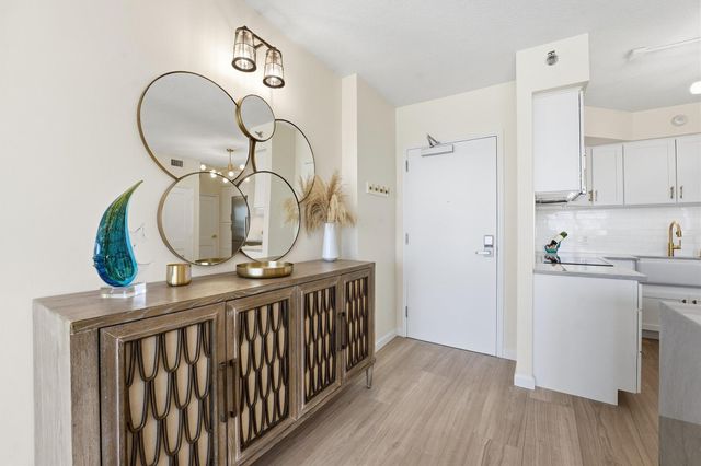 5220 Seawall Boulevard 338, Galveston, TX 77551