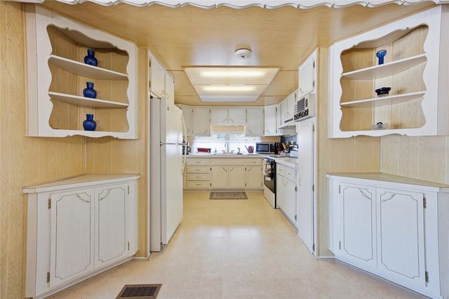 3896 PICCIOLA ROAD 411, Fruitland Park, FL 34731