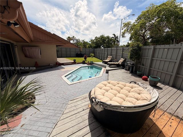 20451 NE 10th Pl 20451, Miami, FL 33179