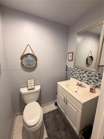 20451 NE 10th Pl 20451, Miami, FL 33179