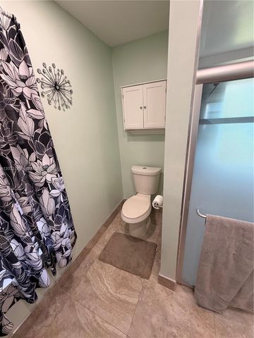 20451 NE 10th Pl 20451, Miami, FL 33179