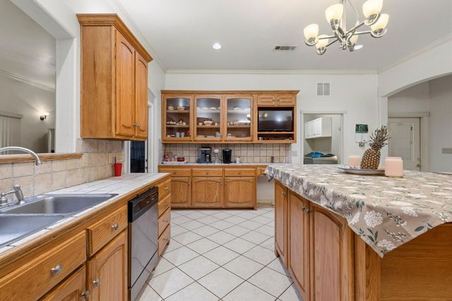 131 Pecan Place Lane, Pottsboro, TX 75076