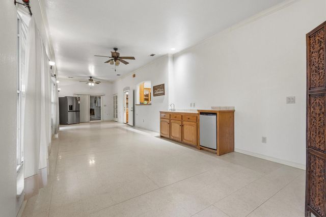 131 Pecan Place Lane, Pottsboro, TX 75076