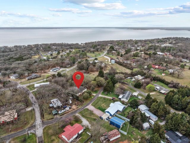 131 Pecan Place Lane, Pottsboro, TX 75076