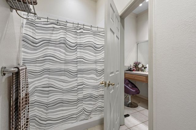 131 Pecan Place Lane, Pottsboro, TX 75076