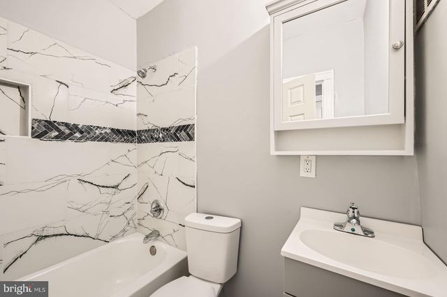 1030 N LUZERNE AVE, Baltimore, MD 21205