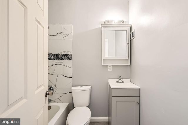 1030 N LUZERNE AVE, Baltimore, MD 21205