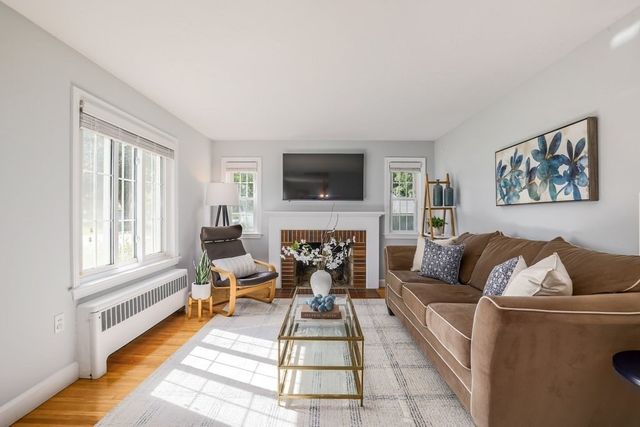 3 Ireta Road, Shrewsbury, MA 01545