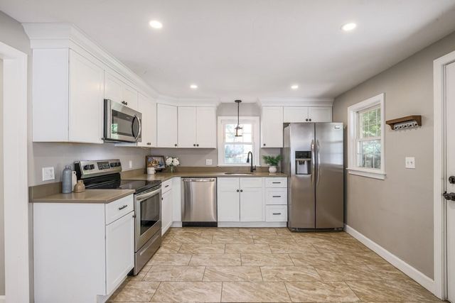 3 Ireta Road, Shrewsbury, MA 01545