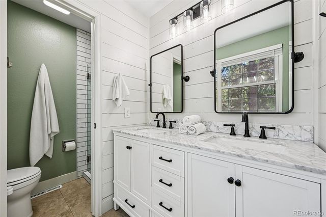 5873 W Maplewood Drive, Littleton, CO 80123