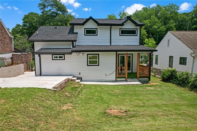 656 S Elizabeth NW Place, Atlanta, GA 30318