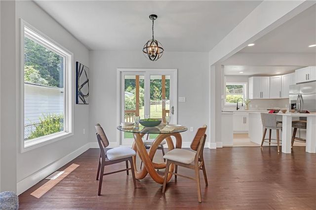 656 S Elizabeth NW Place, Atlanta, GA 30318