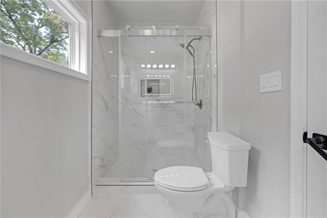 656 S Elizabeth NW Place, Atlanta, GA 30318