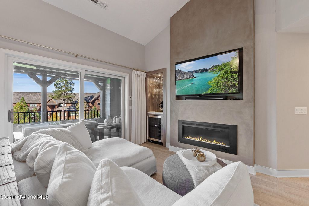 4732 S ARROW POINT DR, #304, Harrison, ID 83833 photo 4