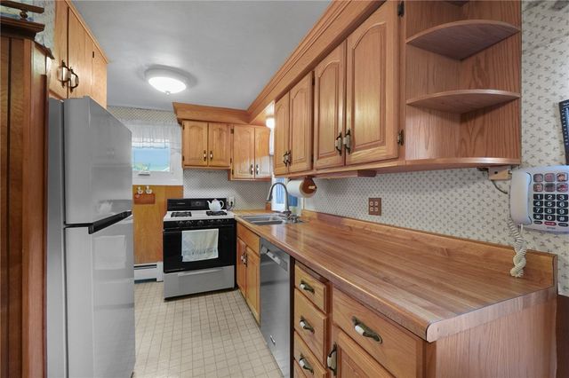 64 Crest Avenue, Warwick, RI 02886