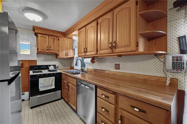 64 Crest Avenue, Warwick, RI 02886