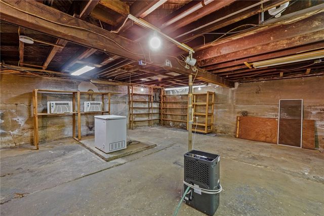 64 Crest Avenue, Warwick, RI 02886