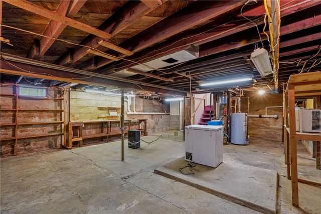 64 Crest Avenue, Warwick, RI 02886