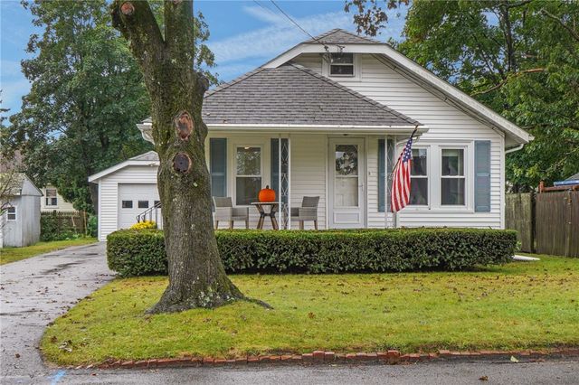 64 Crest Avenue, Warwick, RI 02886