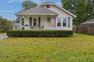 64 Crest Avenue, Warwick, RI 02886