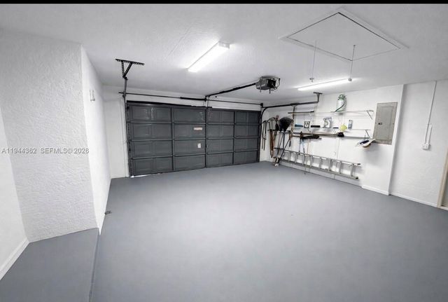 5513 Palmetto Dr, Fort Pierce, FL 34982