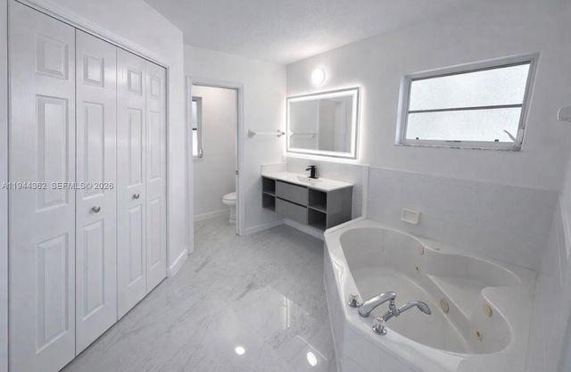 5513 Palmetto Dr, Fort Pierce, FL 34982