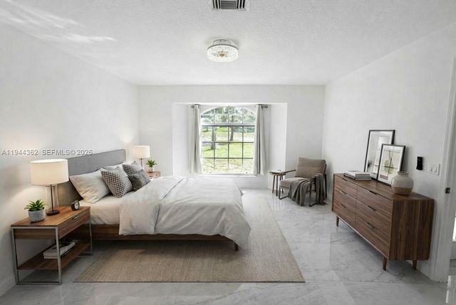 5513 Palmetto Dr, Fort Pierce, FL 34982