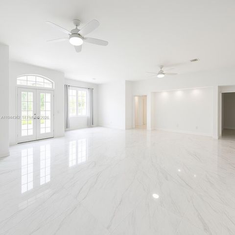 5513 Palmetto Dr, Fort Pierce, FL 34982