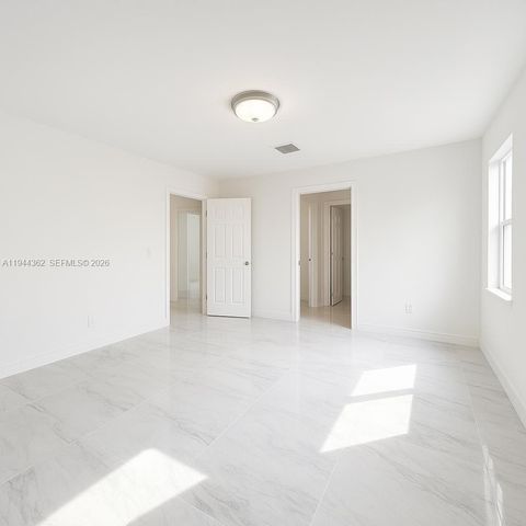 5513 Palmetto Dr, Fort Pierce, FL 34982