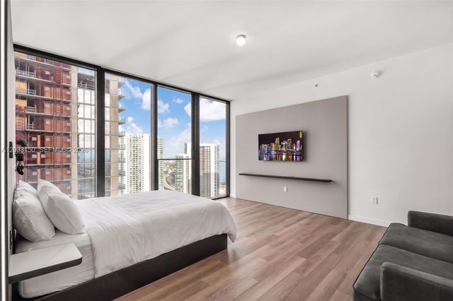 20 NE 11th St 5102, Miami, FL 33132