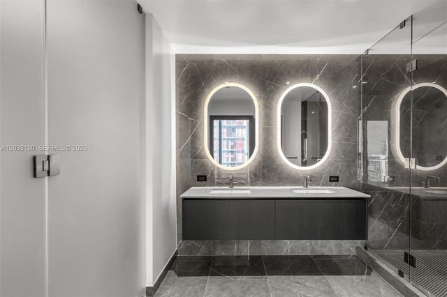 20 NE 11th St 5102, Miami, FL 33132