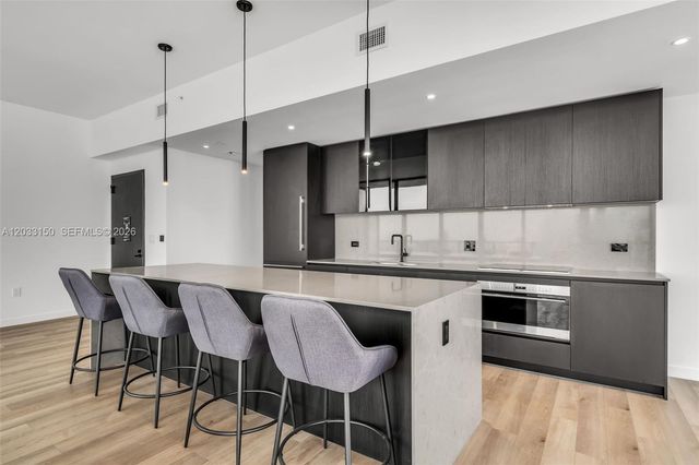 20 NE 11th St 5102, Miami, FL 33132