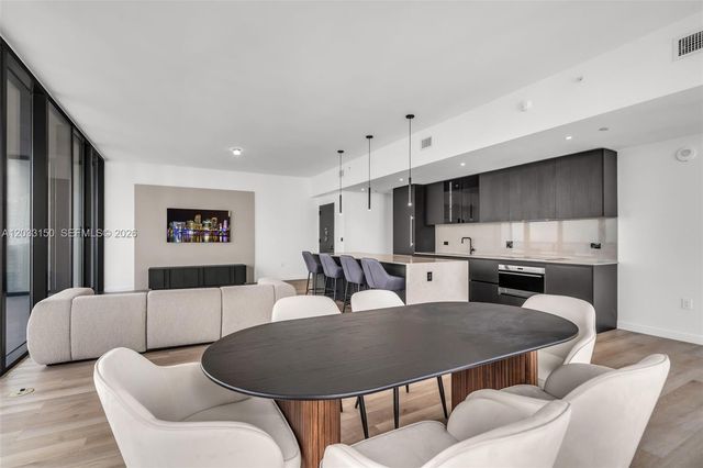 20 NE 11th St 5102, Miami, FL 33132